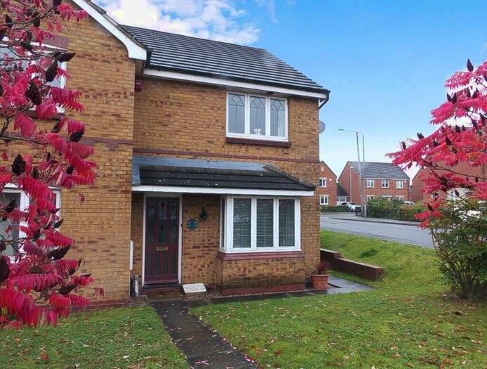 3 Bedroom Semi-Detached House To Rent In Charlock Gardens, Bingham, NG13