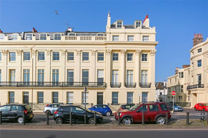 2 Bedroom Flat For Sale In Brunswick Terrace, Hove, BN3
