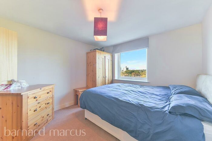 1 Bedroom Flat To Rent In Cline Road, Bounds Green, N11