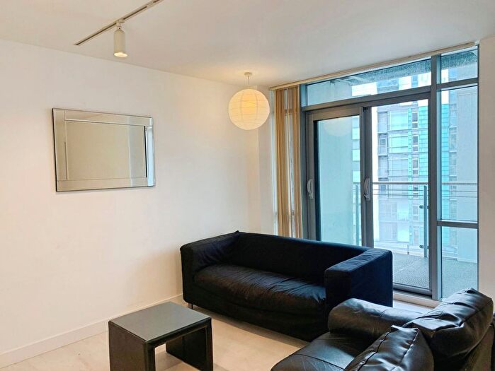 2 Bedroom Flat To Rent In Manor Mills, Ingram Street, Leeds, LS11