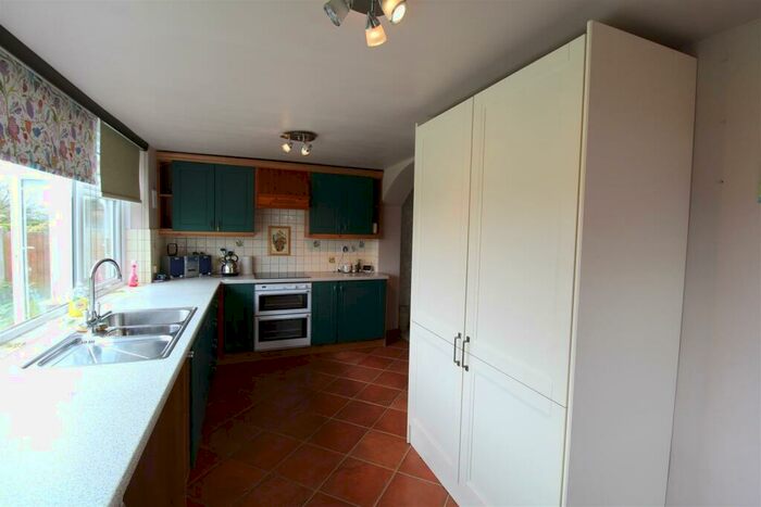 3 Bedroom Bungalow To Rent In Church Lane, South Muskham, NG23