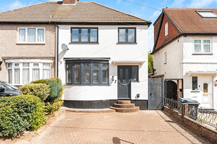 3 Bedroom Semi-Detached House For Sale In Beechwood Rise, Watford, Hertfordshire, WD24