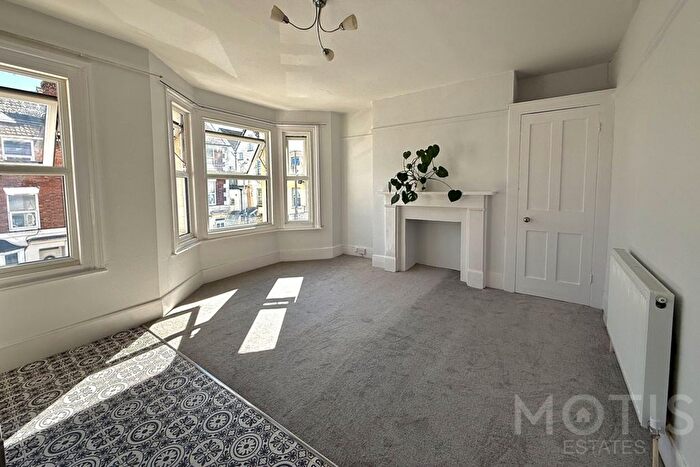 2 Bedroom Flat To Rent In Darby Place, Folkestone, CT20