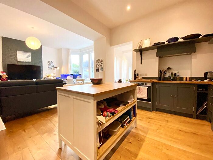 2 Bedroom Apartment To Rent In Henleaze, Henleaze Road, BS9