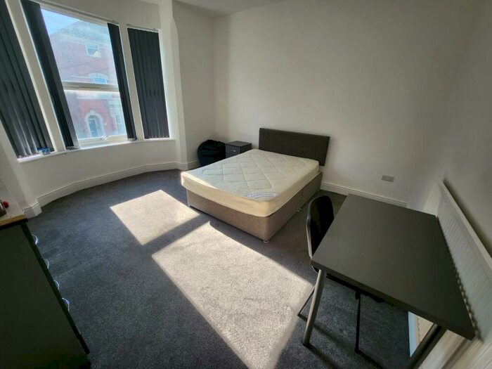 2 Bedroom Semi-Detached House To Rent In Arundel Street, Nottingham, Nottinghamshire, NG7