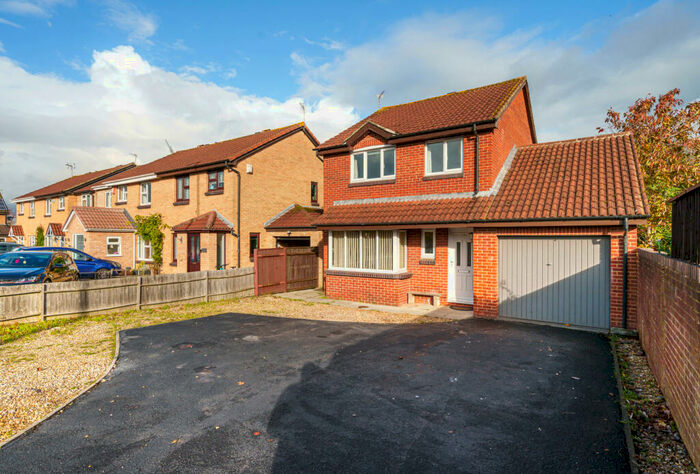 4 Bedroom Detached House For Sale In Long Beach Road, Longwell Green, Bristol, Gloucestershire, BS30