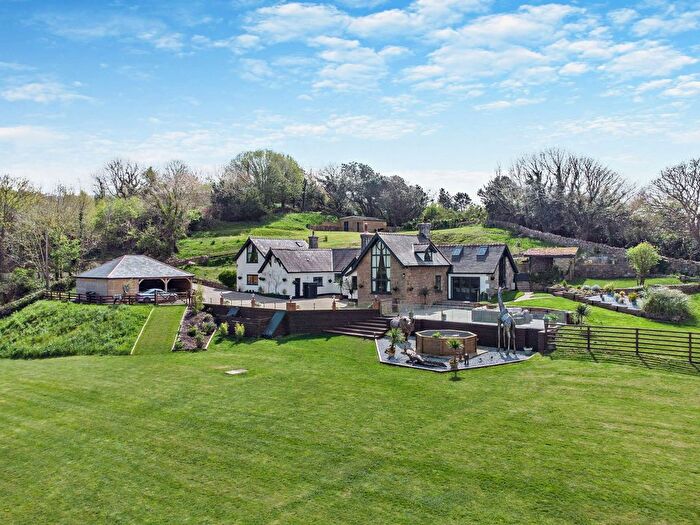 4 Bedroom Detached House To Rent In Nant Y Gamar Road, Llandudno, Wales, LL30