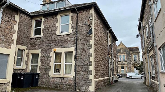 1 Bedroom Apartment To Rent In Walliscote Road, Weston-super-Mare, BS23