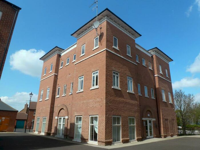2 Bedroom Apartment To Rent In Pine Street, Aylesbury, HP19