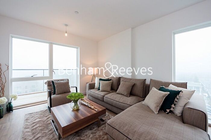 2 Bedroom Flat To Rent In Magellan Boulevard, Beckton Gallions Reach, E16