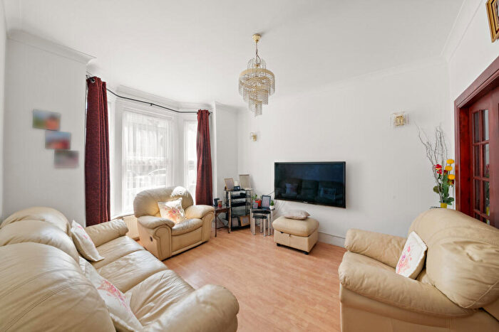 3 Bedroom Terraced House For Sale In Springfield Road, Harrow, HA1