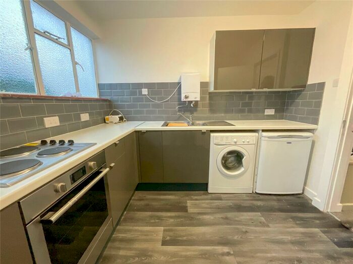 2 Bedroom Apartment To Rent In College Lane, Tamworth, Staffordshire, B79