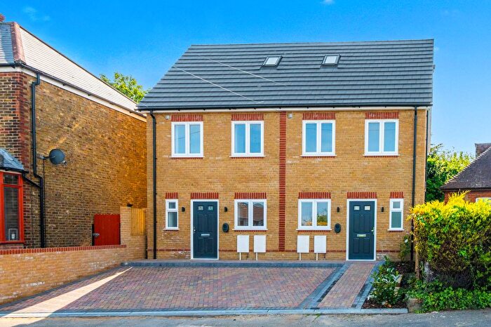 3 Bedroom Semi-Detached House To Rent In Woodlands Road, Gillingham, Kent., ME7