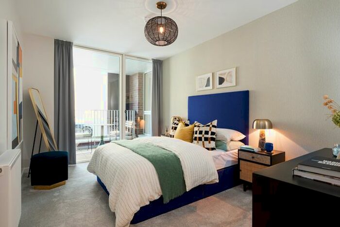 2 Bedroom Flat For Sale In "Avon Apartments Type " At Liberty Court, Greenhithe, DA2