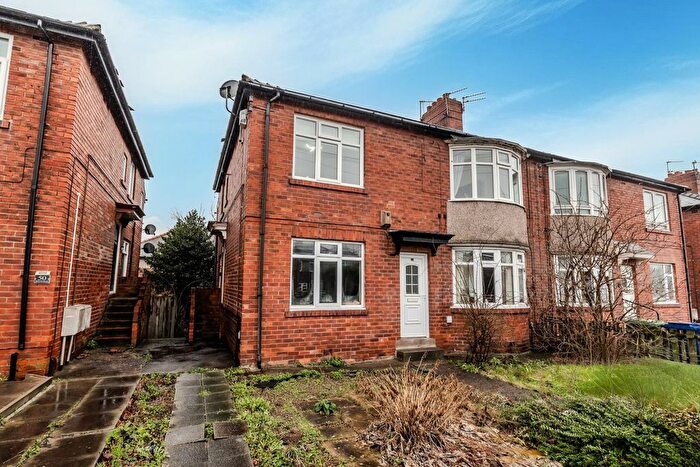 2 Bedroom Flat For Sale In Benton Road, High Heaton, Newcastle Upon Tyne, NE7