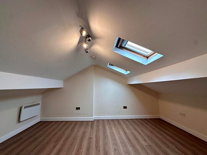 1 Bedroom Flat To Rent In Manchester Road, Denton, M34