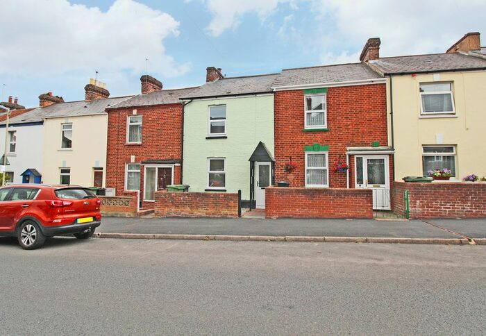 2 Bedroom Terraced House To Rent In Hamlin Lane, Exeter, Devon, EX1