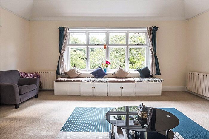 3 Bedroom Flat To Rent In Ridgway, Wimbledon, London, SW19
