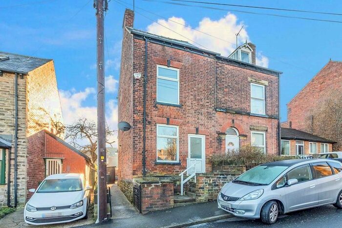 2 Bedroom End Of Terrace House To Rent In Hadfield Street, Sheffield, South Yorkshire, S6
