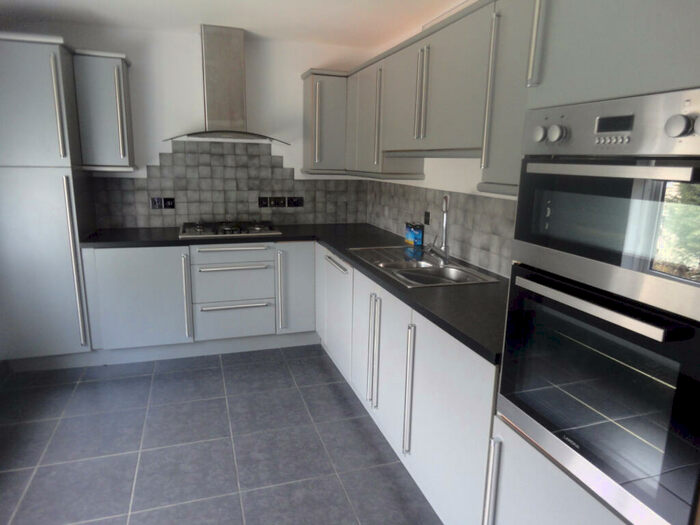 1 Bedroom Flat To Rent In Brewood Road, Dagenham, RM8