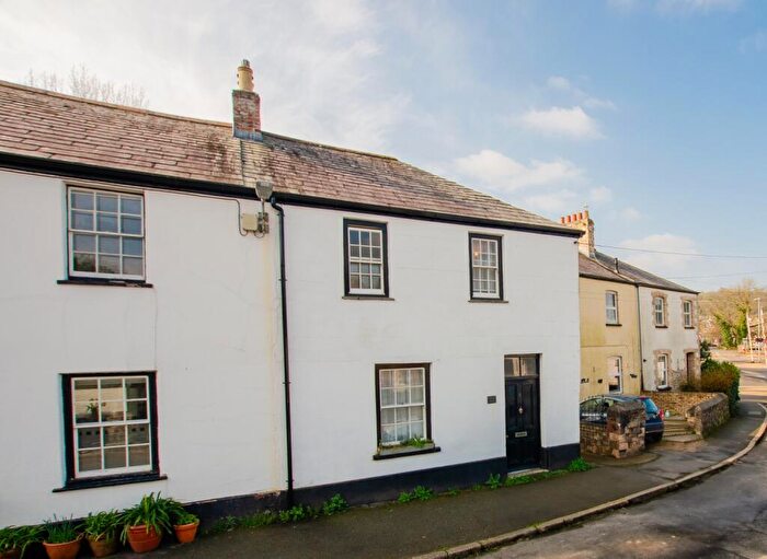 2 Bedroom Cottage For Sale In Grenville Road, Lostwithiel, Cornwall, PL22