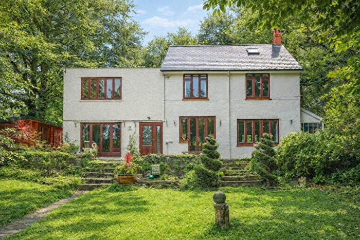 7 Bedroom Detached House For Sale In The Roman Way, Glastonbury, BA6