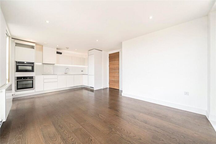 2 Bedroom Apartment For Sale In Merlin Court, Handley Drive, London, SE3