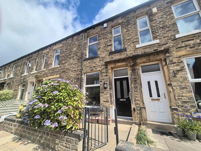 2 Bedroom Terraced House To Rent In Abbey Walk South, Halifax, HX3