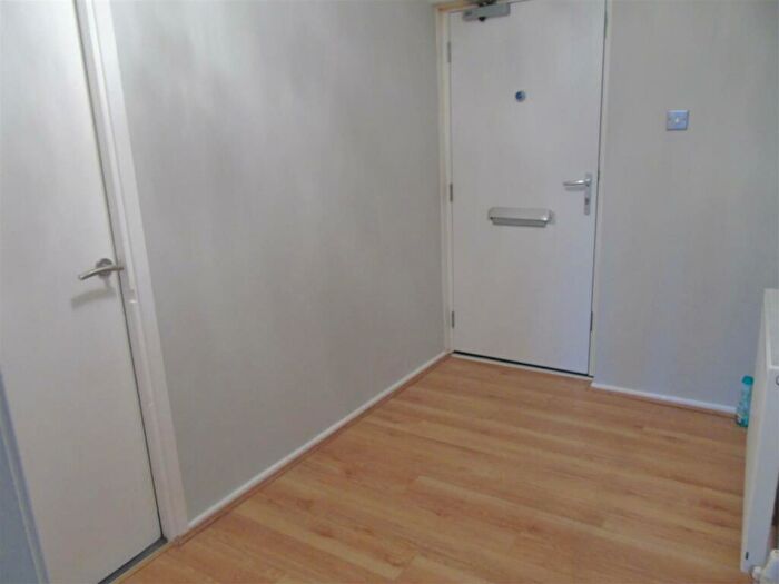 2 Bedroom Flat To Rent In Orrell Lane, Liverpool, L9
