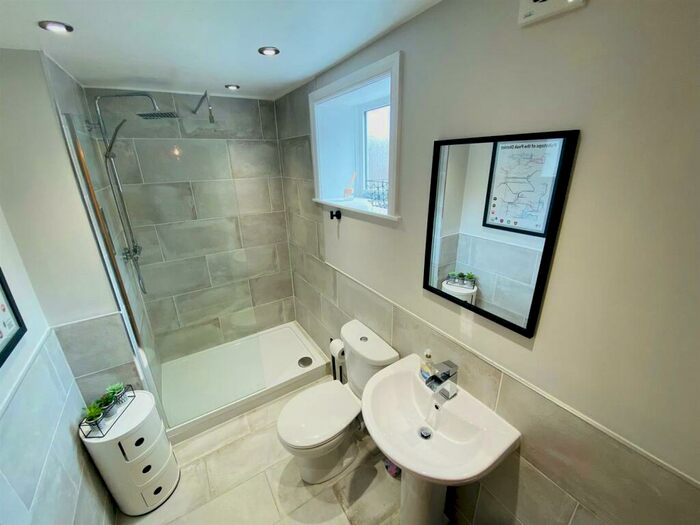 2 Bedroom Apartment To Rent In King Street, Ashbourne, DE6