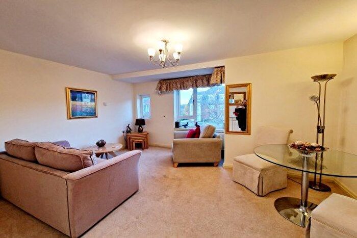 1 Bedroom Flat To Rent In Preston New Road, Blackburn, BB2