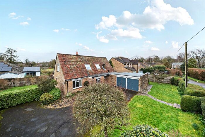 3 Bedroom Detached Bungalow For Sale In Neals Lane, Chetnole, Dorset, DT9