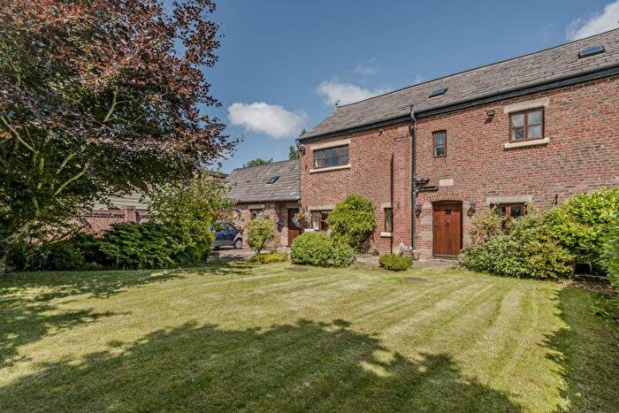 3 Bedroom Detached House For Sale In Mickering Lane, Aughton, L39