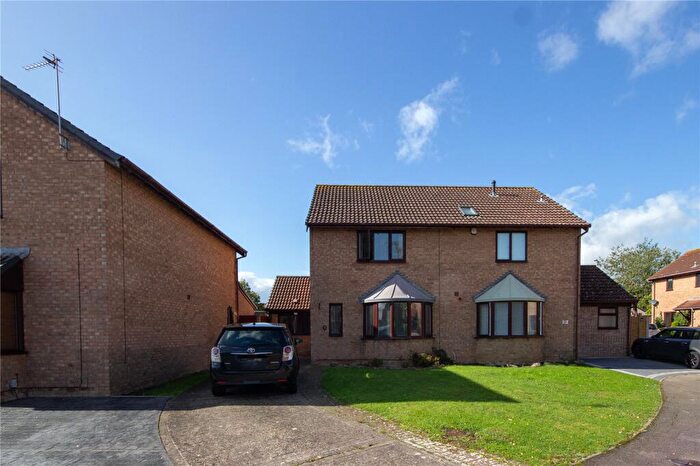 3 Bedroom Semi-Detached House To Rent In Boursland Close, Bradley Stoke, Bristol, BS32