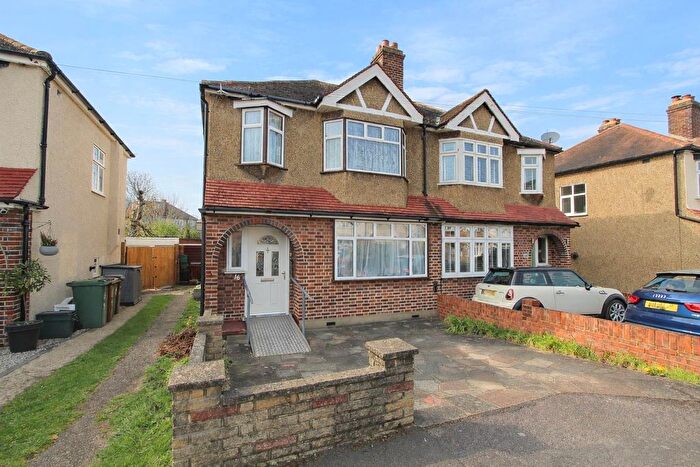 3 Bedroom Semi-Detached House For Sale In Meadow Walk, Wallington, SM6