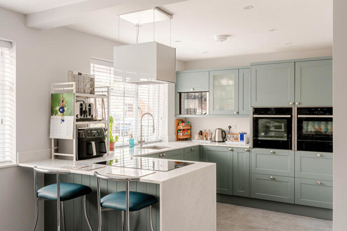 4 Bedroom Semi-Detached House For Sale In Amberley Road, Patchway, Bristol, Gloucestershire, BS34