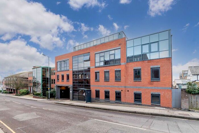 1 Bedroom Flat To Rent In Victoria Street, St.Albans, AL1