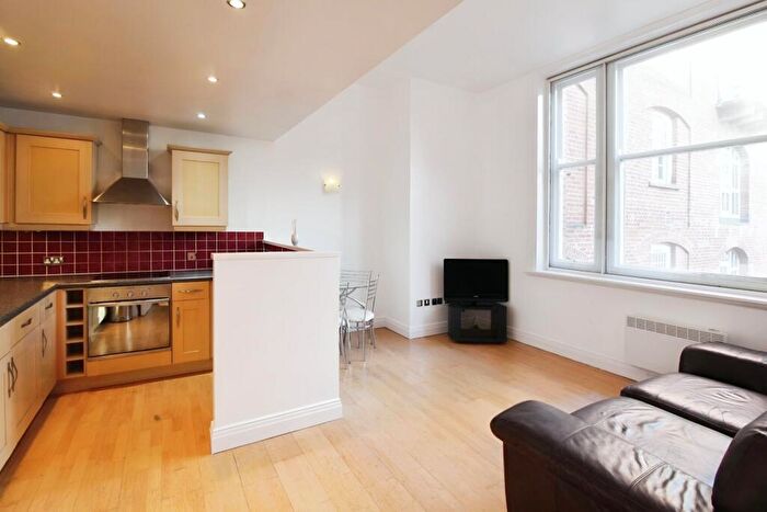 1 Bedroom Flat To Rent In Dock Street, Leeds, West Yorkshire, LS10