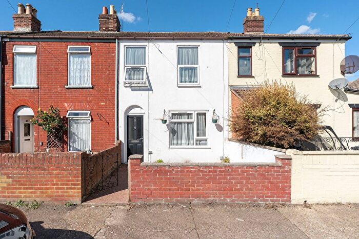 3 Bedroom Terraced House For Sale In Duncan Road, Great Yarmouth, NR30