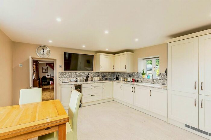 4 Bedroom Detached House For Sale In Clevedon Lane, Clevedon, Somerset, BS21
