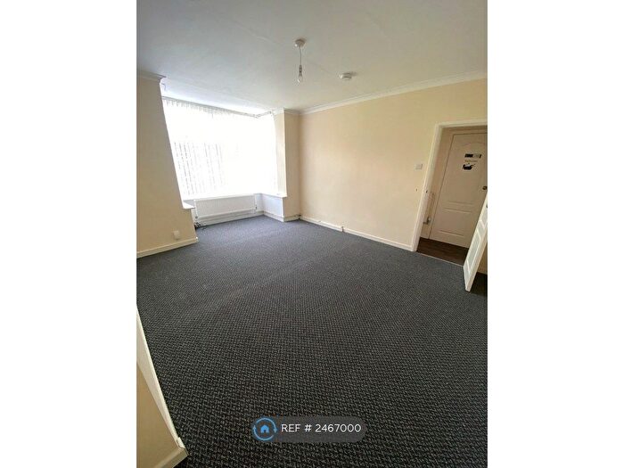 Studio To Rent In Osborne Road, Tuebrook, Liverpool, L13