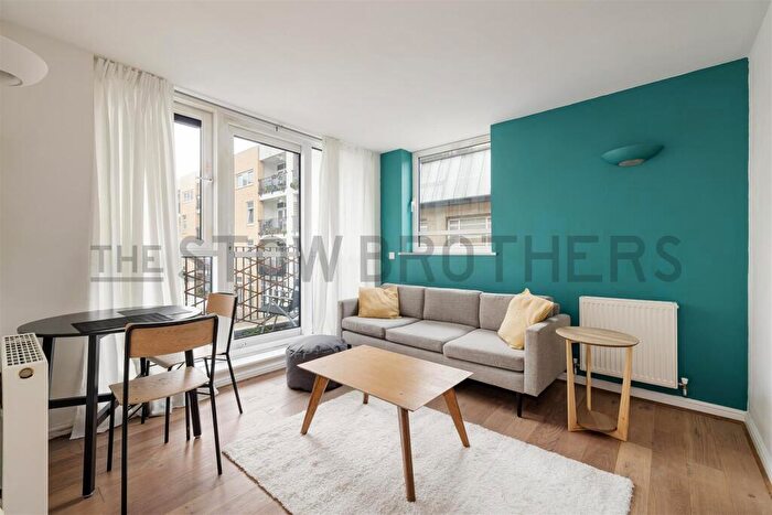 1 Bedroom Flat To Rent In Richmond Road, Hackney, E8