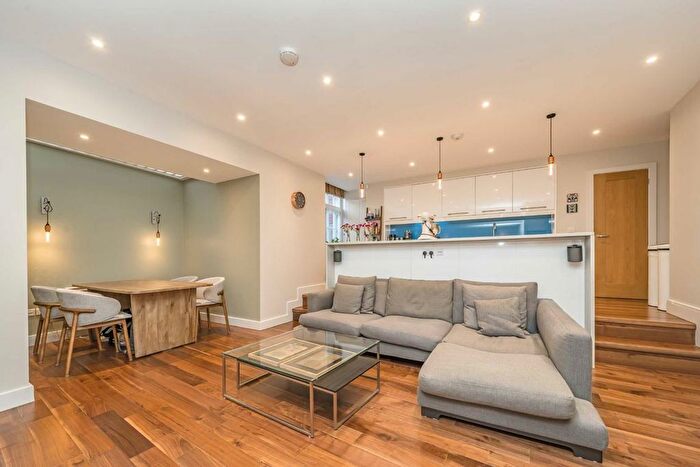2 Bedroom Flat To Rent In Judd Street, London, WC1H