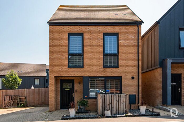 3 Bedroom Detached House For Sale In Juno Road, Milton Regis, Sittingbourne, Kent, ME10