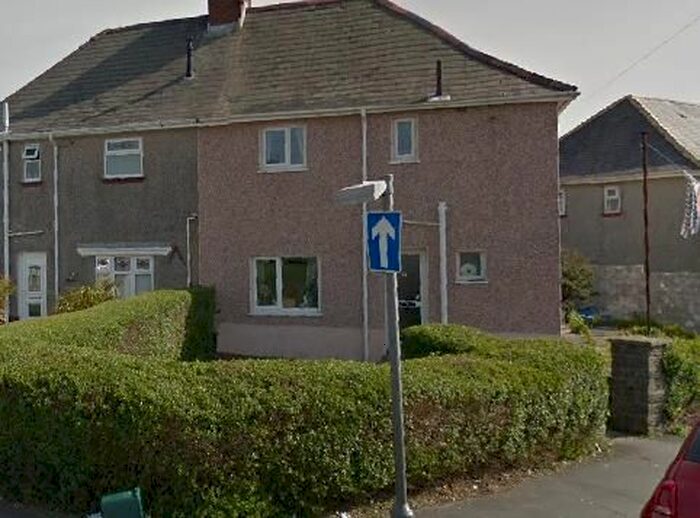 3 Bedroom Property To Rent In Powys Avenue, Townhill, Swansea SA1