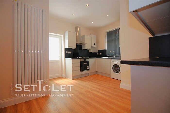 4 Bedroom Terraced House To Rent In New Bridge Street, Leicester, LE2