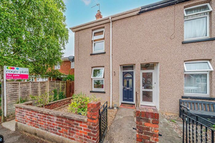 3 Bedroom End Of Terrace House For Sale In Alwyn Road, Maidenhead, SL6