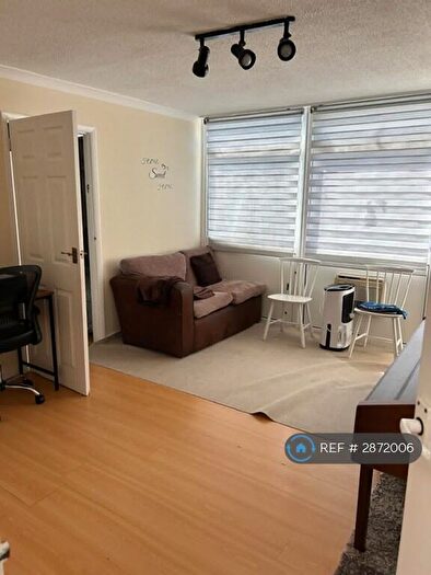 1 Bedroom Flat To Rent In Belmont Lane, Stanmore, HA7