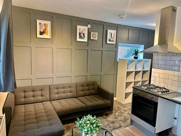 1 Bedroom Apartment To Rent In Blenheim Drive, Derby, DE22