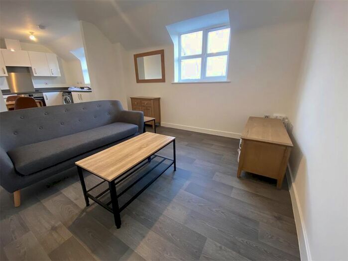 4 Bedroom Flat To Rent In Heroes Drive, Selly Oak B29